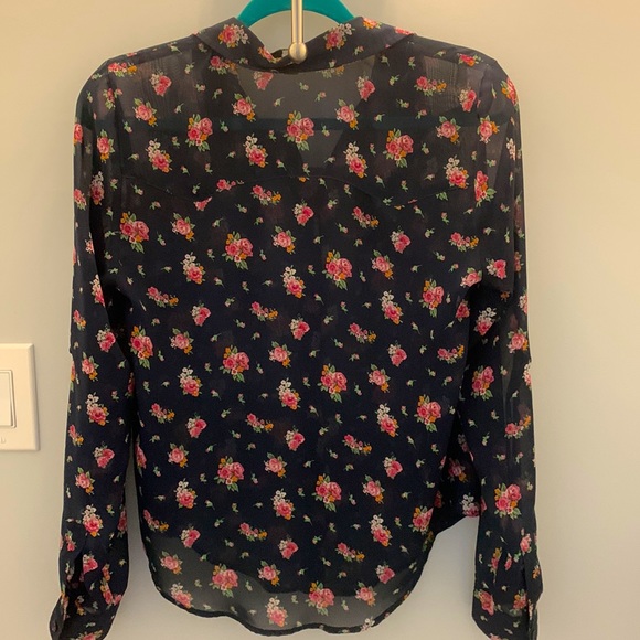 Papaya Navy Button down Blouse with pink flowers Size M - Picture 3 of 8